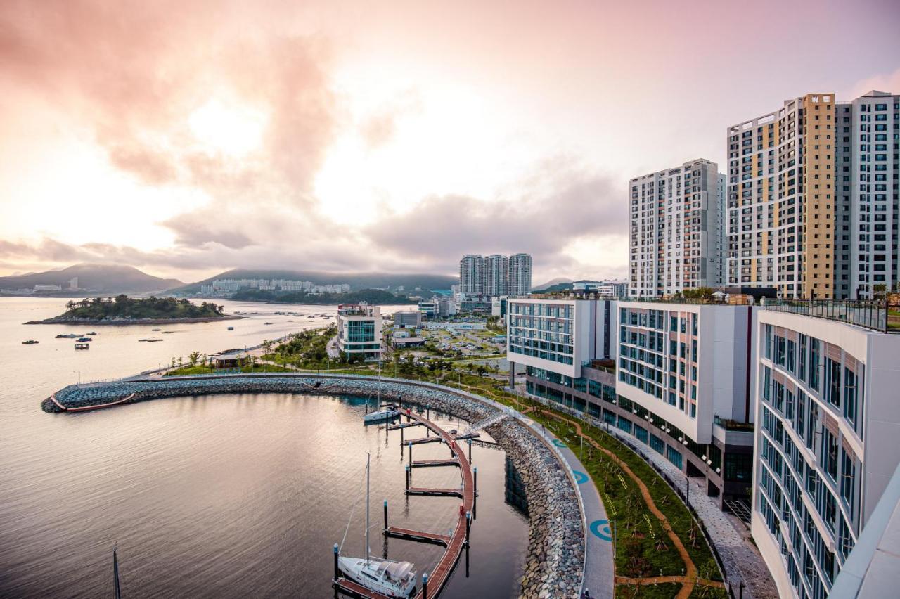 Ocean Marina Suite View Yeosu Eksteriør bilde