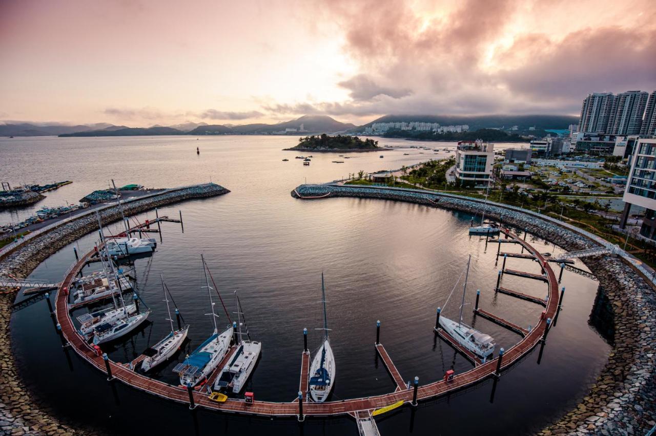 Ocean Marina Suite View Yeosu Eksteriør bilde